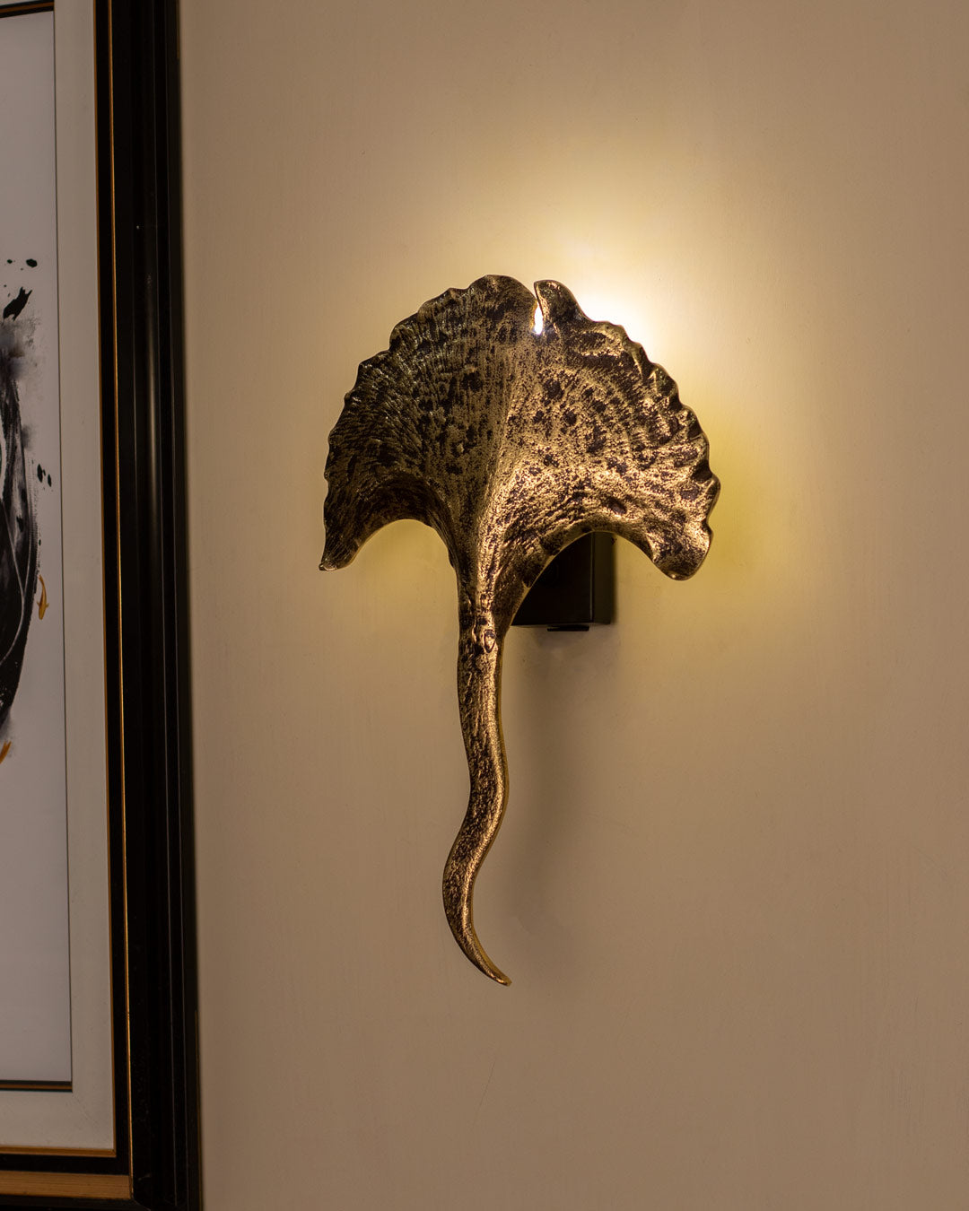 Ginkgo Leaf Wall Light - Rustic Gold