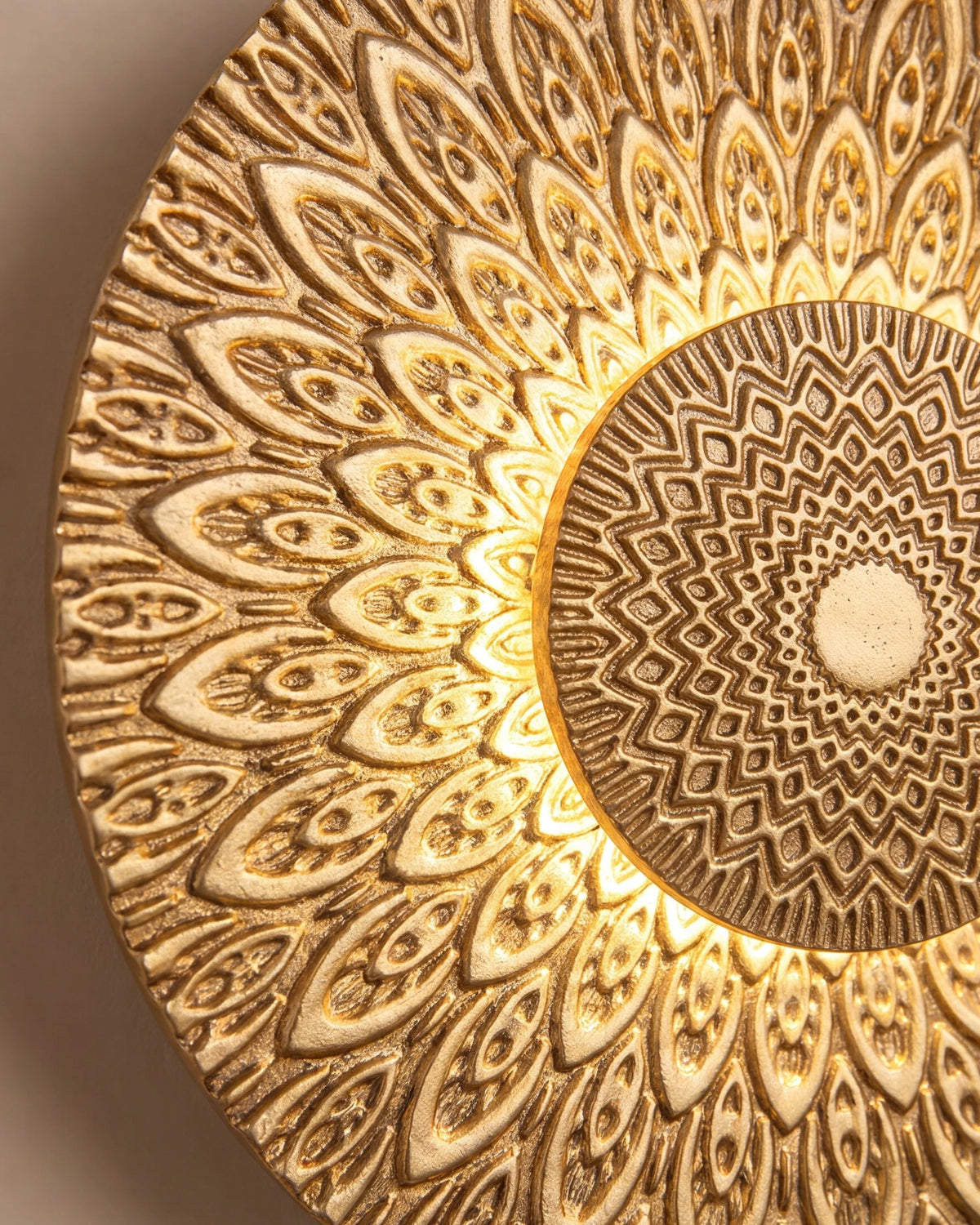 Lotus Disc Wall Light