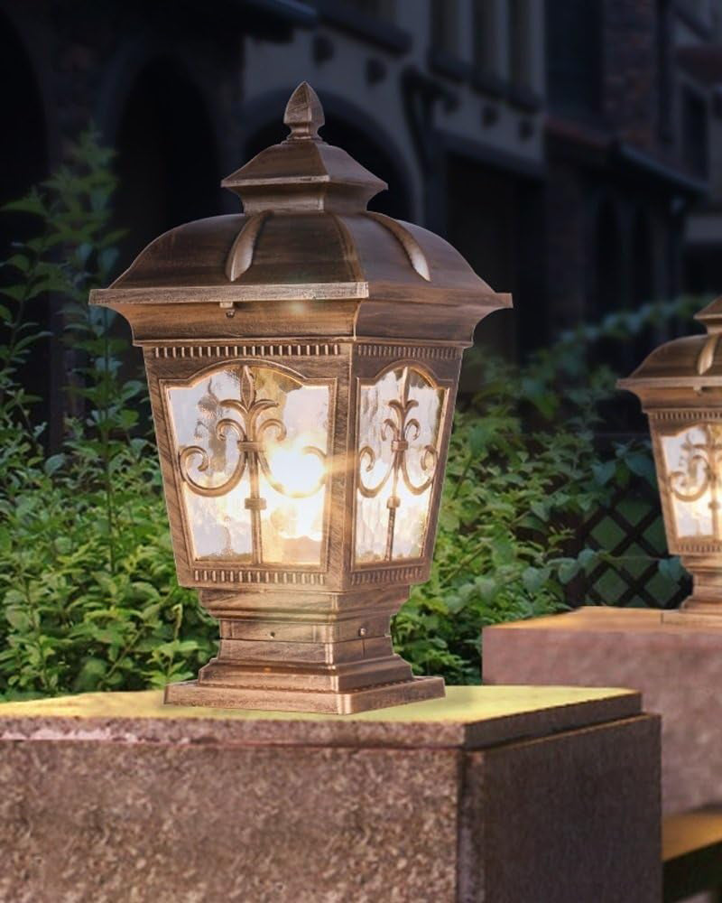Royal Forge Gate Light