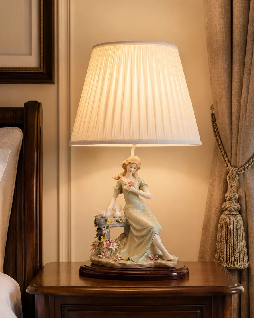 Aria of the Doves Figurine Lamp